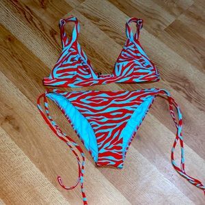 Victoria’s Secret bikini